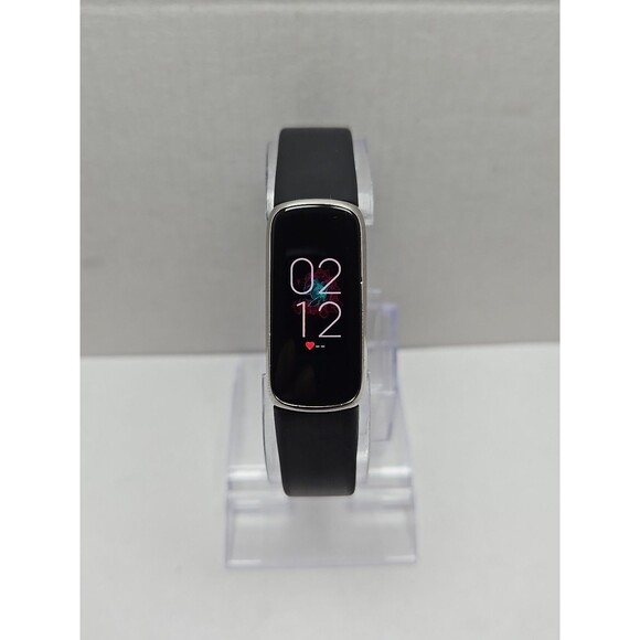 Fitbit Luxe Fitness Tracker FB422 Heart Rate Waterproof Bluetooth No Charger - Picture 1 of 10